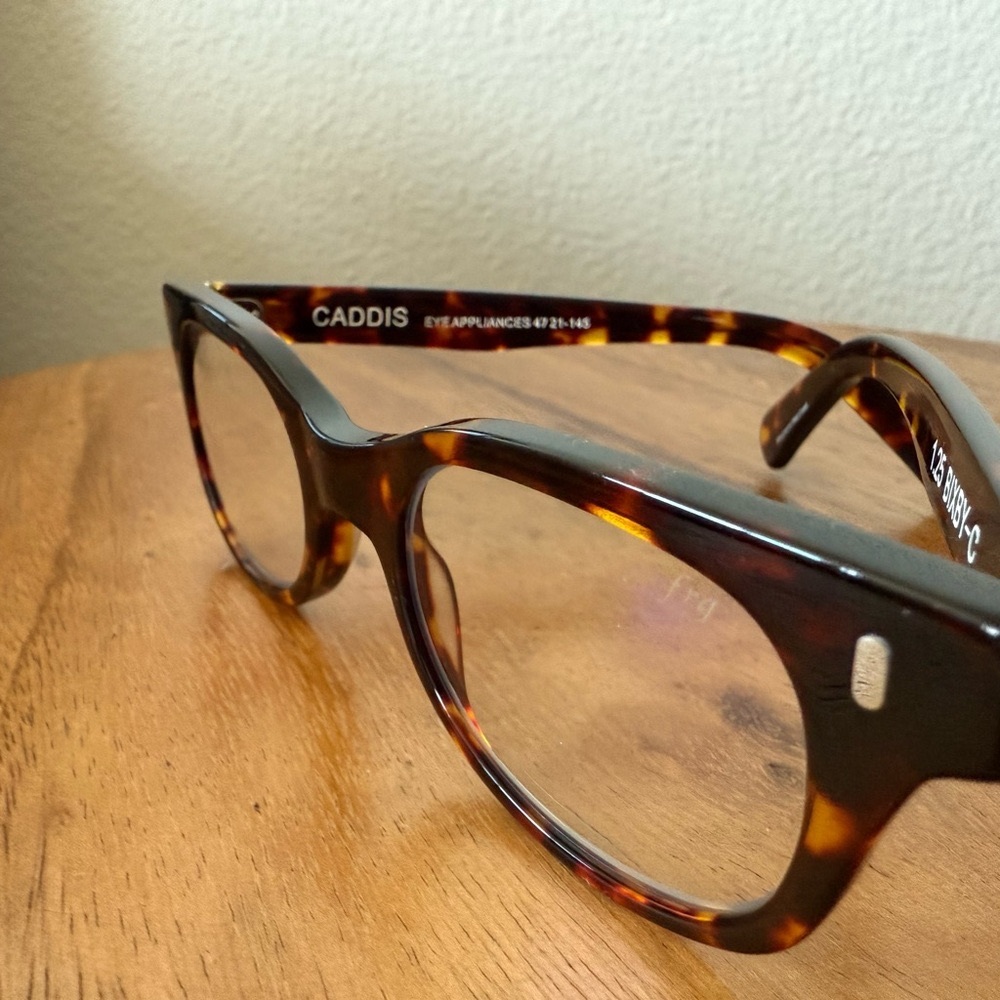 Brown Reading Glasses with Tortoiseshell Pattern (+1.25)